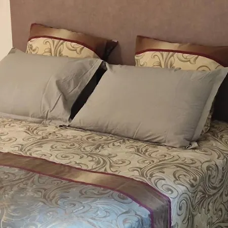 Domaine De La Violette Bed & Breakfast